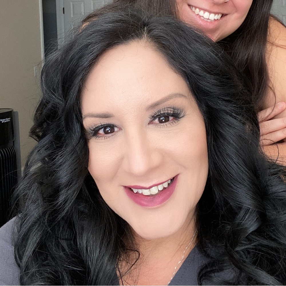 Meet your Posher, Gina